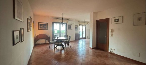 6 rooms House in Passignano sul Trasimeno, Italy No. 159027 4