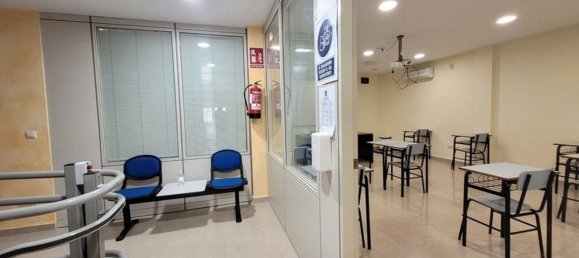 506m² Commercial property in Negreira, Spain No. 122502 13