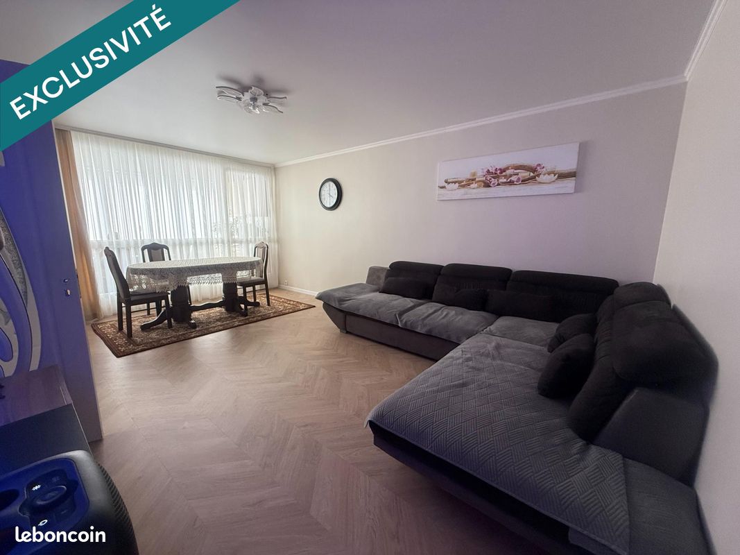 2 bedrooms Apartment in Garges-les-Gonesse, France No. 328785