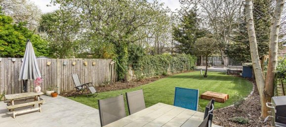 3 bedrooms House in Hounslow, United Kingdom No. 8475 29