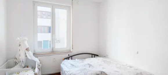 4 chambres Bâtiment à Reutlingen, Germany No. 366242 9