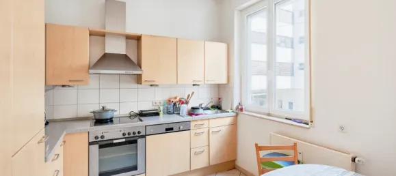 4 chambres Bâtiment à Reutlingen, Germany No. 366242 8