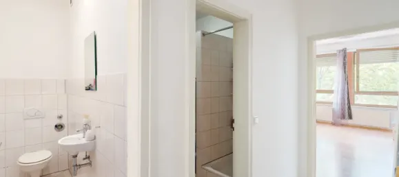 4 chambres Bâtiment à Reutlingen, Germany No. 366242 10