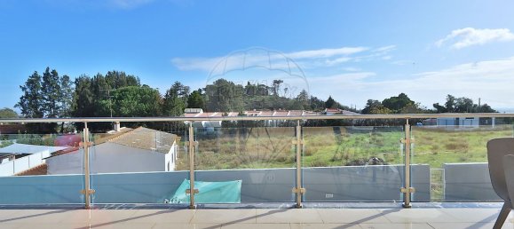 4 bedrooms House in Palmela, Portugal No. 230931 5