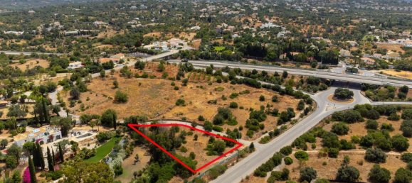 Terreno en Loule, Portugal 4115 m² No. 37663 37