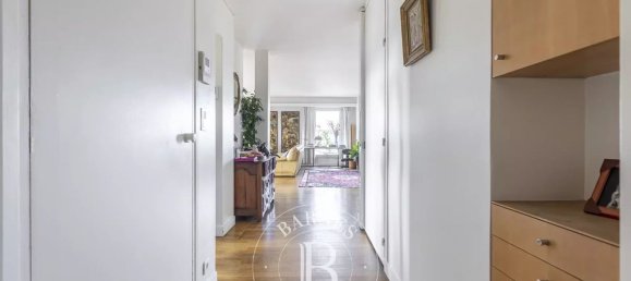 3 bedrooms Apartment in Boulogne-Billancourt, France No. 163779 8