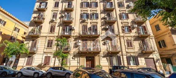 Apartamento T5 em Palermo, Italy N.º 323780 5