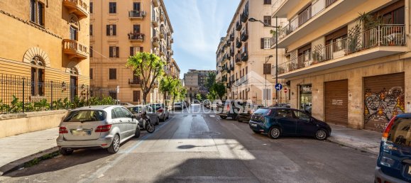 Apartamento T5 em Palermo, Italy N.º 323780 36