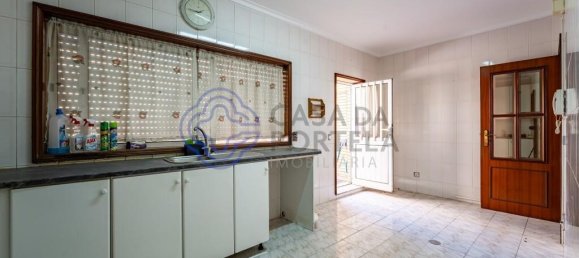 3 chambres Maison à Vila Nova de Gaia, Portugal No. 55830 9