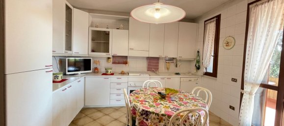 6 rooms House in Castagnaro, Italy No. 295706 9