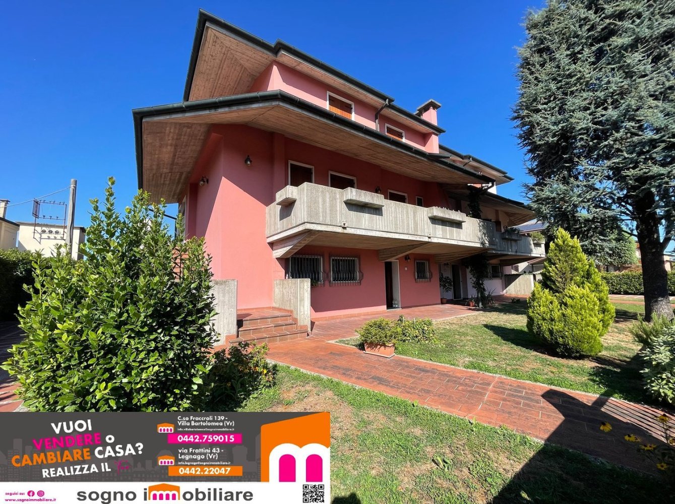 6 rooms House in Castagnaro, Italy No. 295706