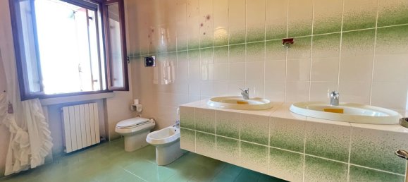 6 rooms House in Castagnaro, Italy No. 295706 13