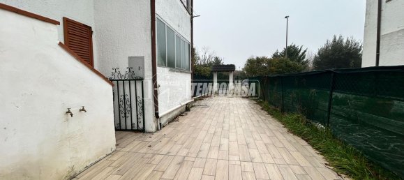 3 bedrooms Apartment in Comacchio, Italy No. 359025 3