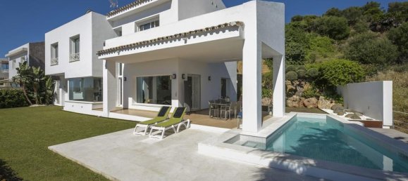 4 bedrooms Villa in Malaga, Spain No. 124924 13
