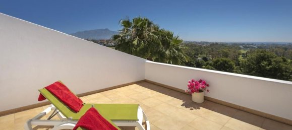 4 bedrooms Villa in Malaga, Spain No. 124924 18