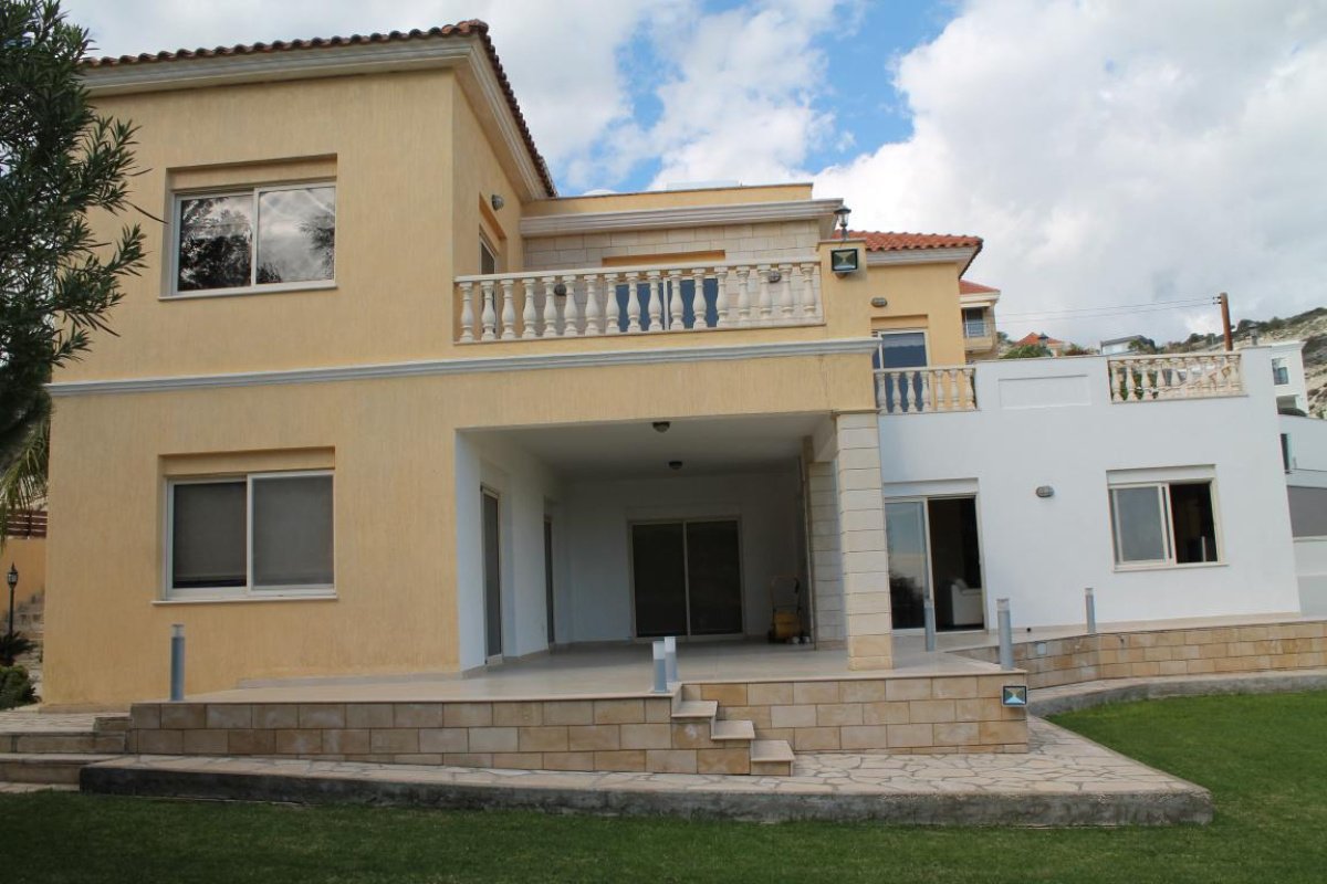 4 bedrooms Villa in Limassol, Cyprus No. 1847