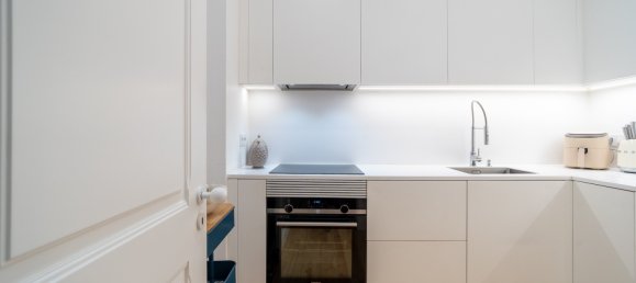 Квартира с 3 спальнями в Лиссабон, Португалия № 289751 5