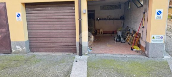 3 rooms Apartment in Brescia, Italy No. 9690 14