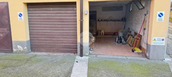 3 rooms Apartment in Brescia, Italy No. 9690 13