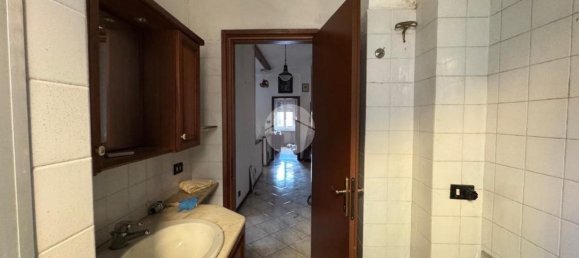 3 rooms Apartment in Brescia, Italy No. 9690 9