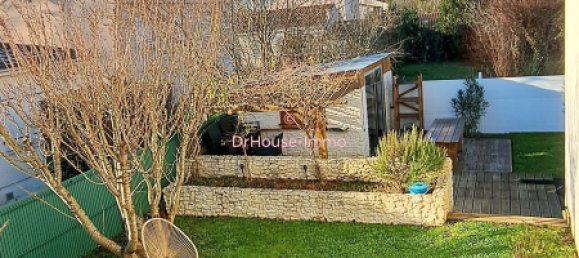 Casa de 3 dormitorios en Vergeroux, France No. 98867 20