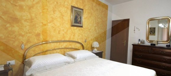 2 bedrooms House in Montopoli in Val d'Arno, Italy No. 25030 16