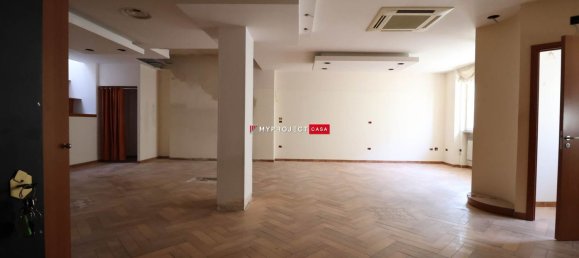 2 bedrooms Apartment in Martina Franca, Italy No. 334369 5