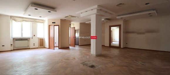 2 bedrooms Apartment in Martina Franca, Italy No. 334369 6