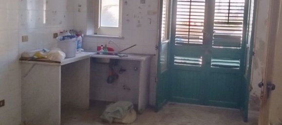 5 rooms Apartment in Misilmeri, Italy No. 288680 4