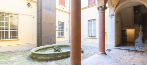 188m² Office in Bologna, Italy No. 322647 3