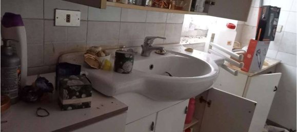 2 Schlafzimmer Haus in Pieve Porto Morone, Italy, Nr. 332270 29