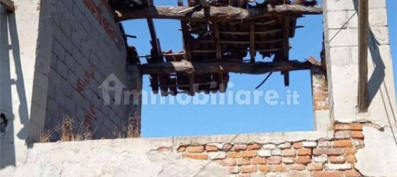 2 bedrooms House in Pieve Porto Morone, Italy No. 332270 7