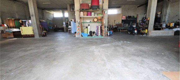 Здание 800м² в Оледжо, Италия № 150339 11