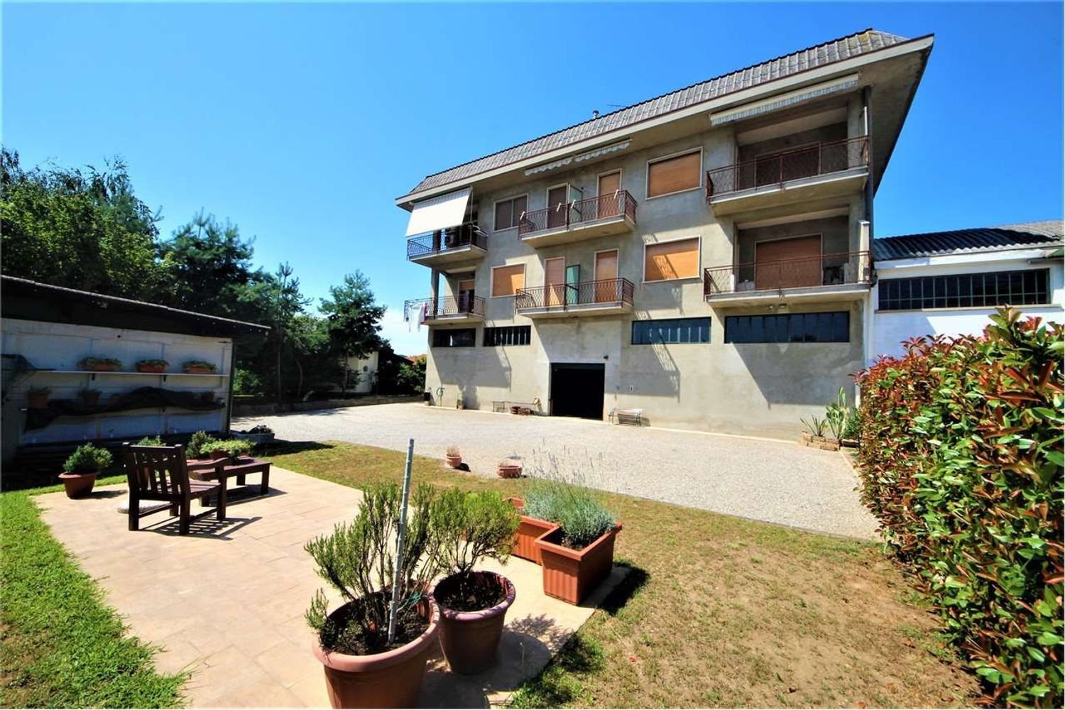 Здание 800м² в Оледжо, Италия № 150339