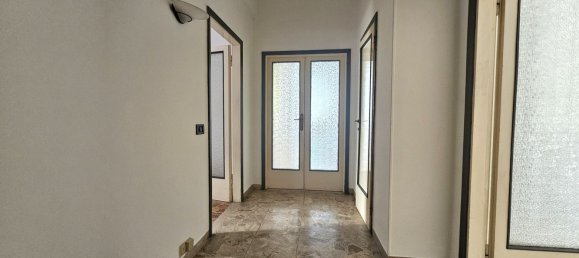 4-Zimmer Wohnung in Scandicci, Italy, Nr. 269323 2