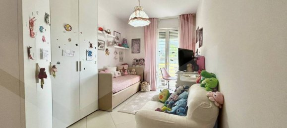 4-salle Appartement à Bitritto, Italy No. 18694 30