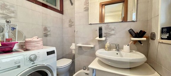 4-salle Appartement à Bitritto, Italy No. 18694 28