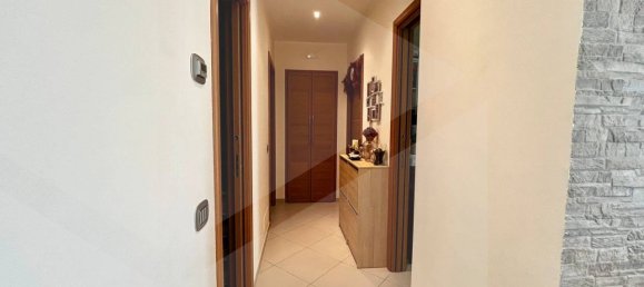 4-salle Appartement à Bitritto, Italy No. 18694 11