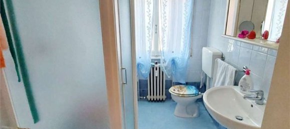 5 bedrooms Apartment in Modena, Italy No. 353650 25