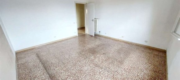 5 bedrooms Apartment in Modena, Italy No. 353650 21