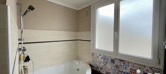 Квартира с 4 комнатами в Реймс, Франция № 237697 32