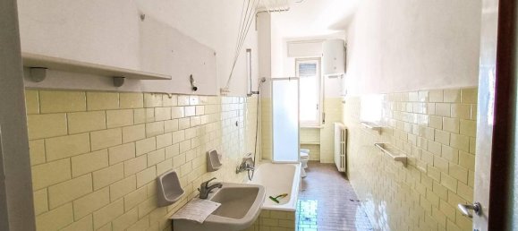 4 rooms Apartment in Borgosesia, Italy No. 17987 2