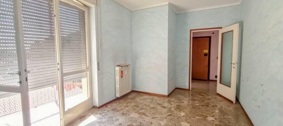4 rooms Apartment in Borgosesia, Italy No. 17987 21