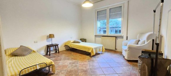 4 rooms Apartment in Massa, Italy No. 88075 11