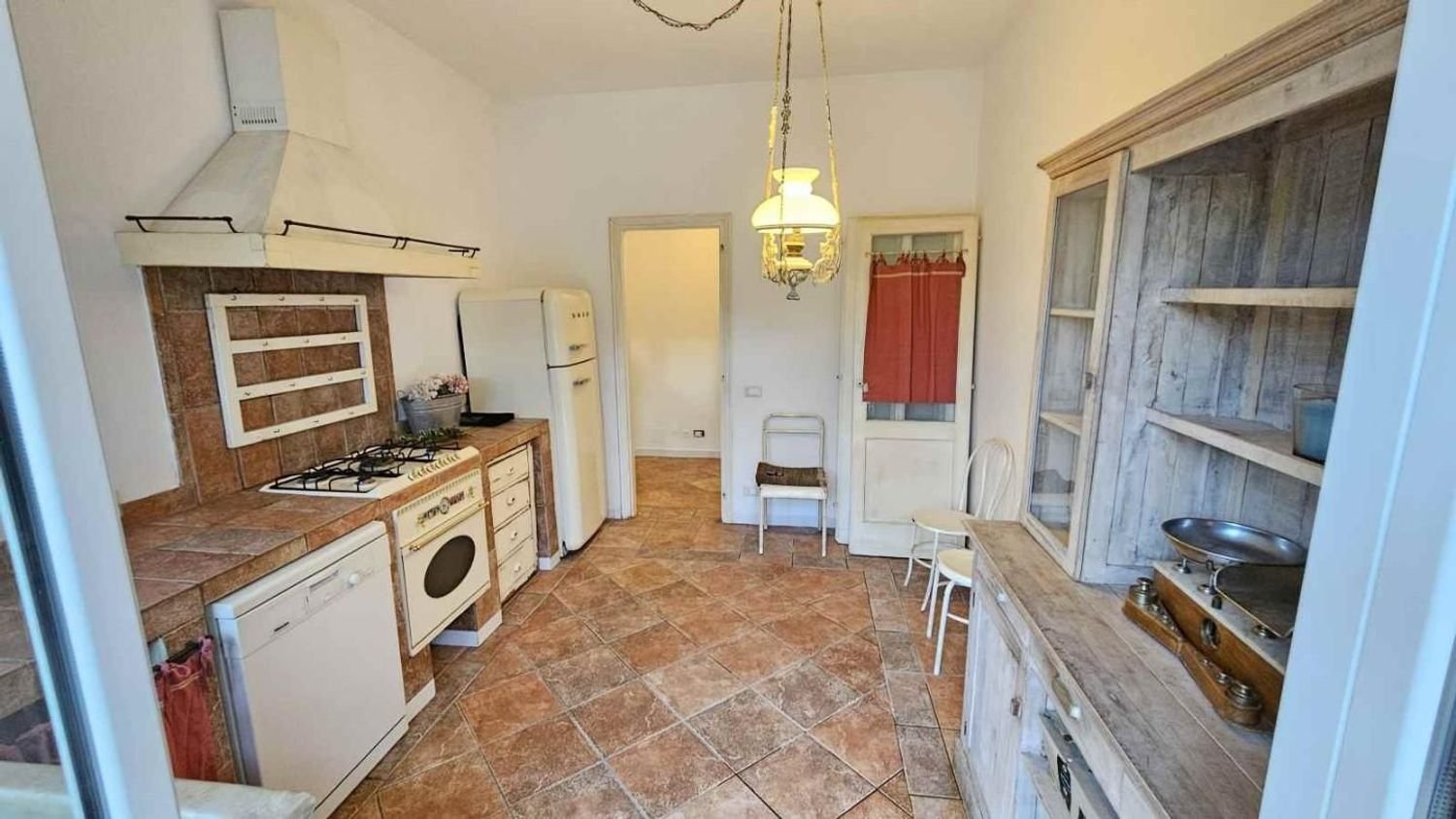 4 rooms Apartment in Massa, Italy No. 88075