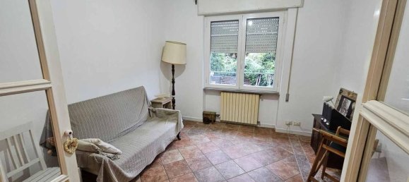 4 rooms Apartment in Massa, Italy No. 88075 7