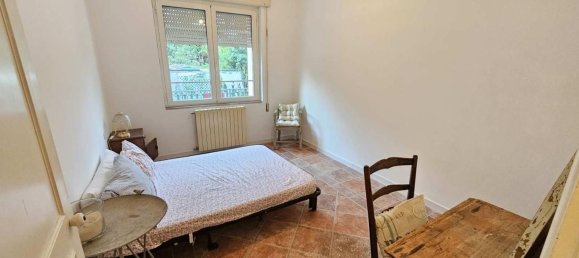 4 rooms Apartment in Massa, Italy No. 88075 10