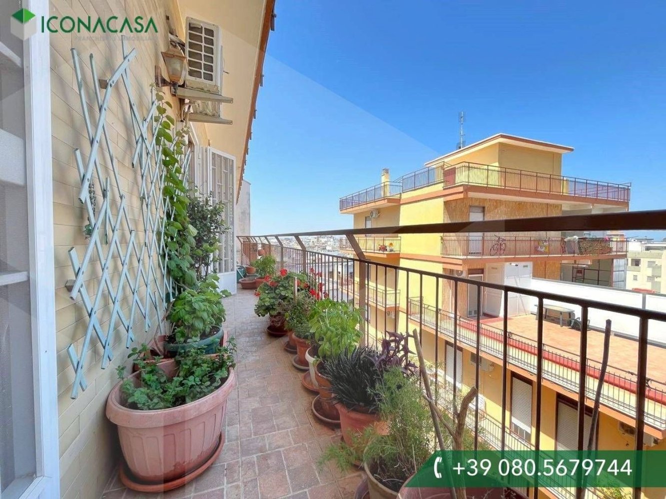 4 rooms Apartment in Triggiano, Italy No. 33403