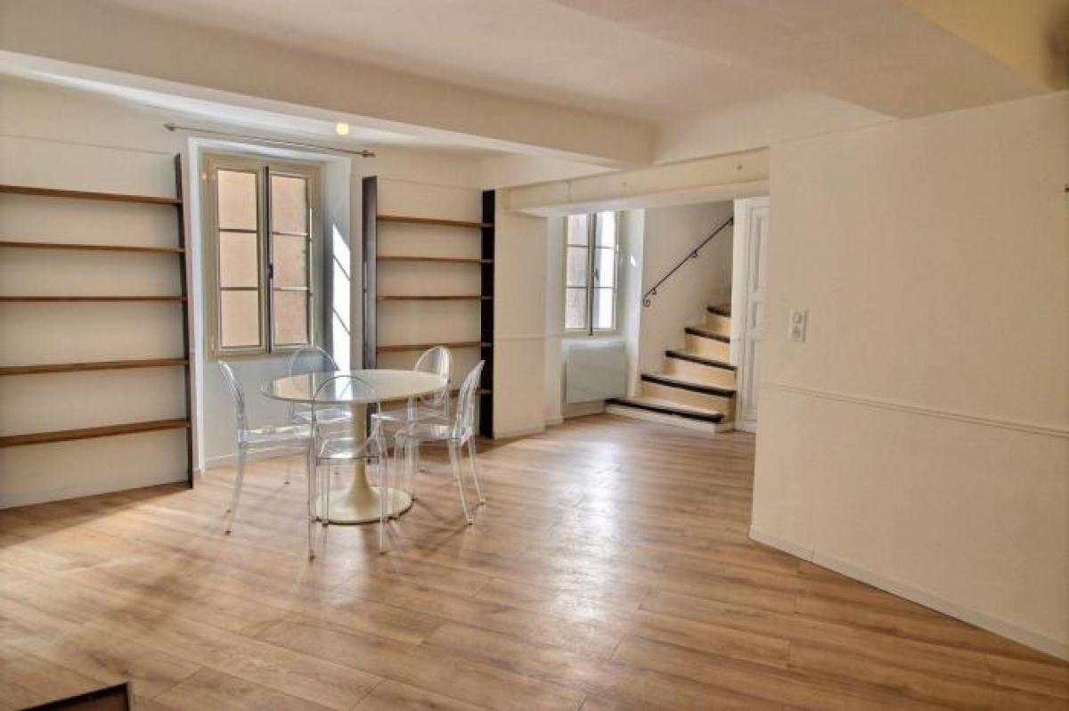 3 bedrooms House in Valbonne, France No. 2926