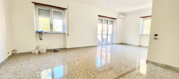 3 bedrooms Apartment in Latina, Italy No. 343805 3
